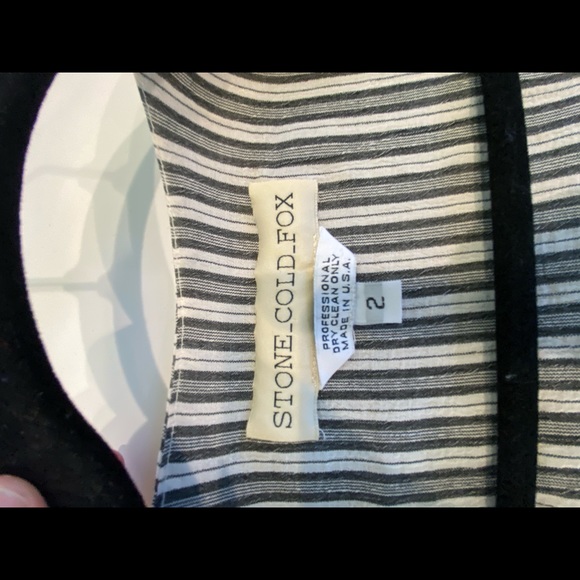 Stone Cold Fox romper - Picture 7 of 7